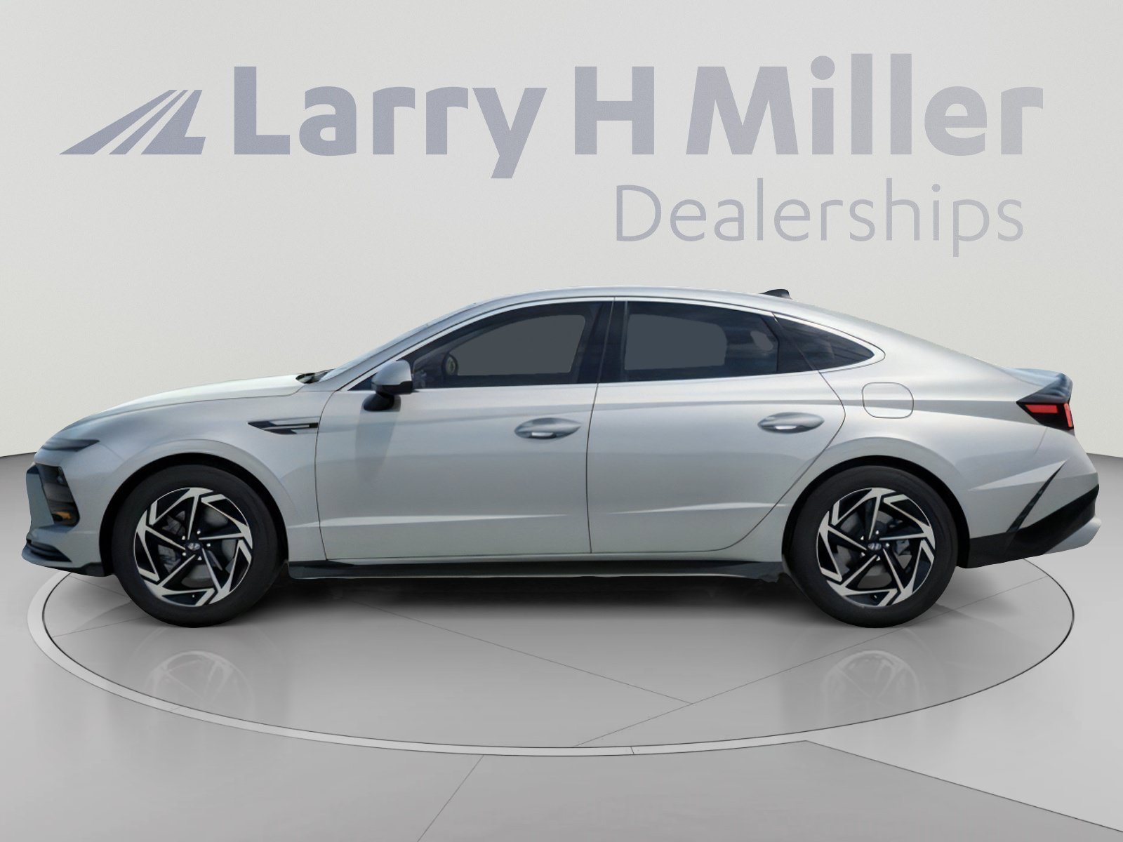 New 2026 Hyundai Sonata SEL FWD image 3