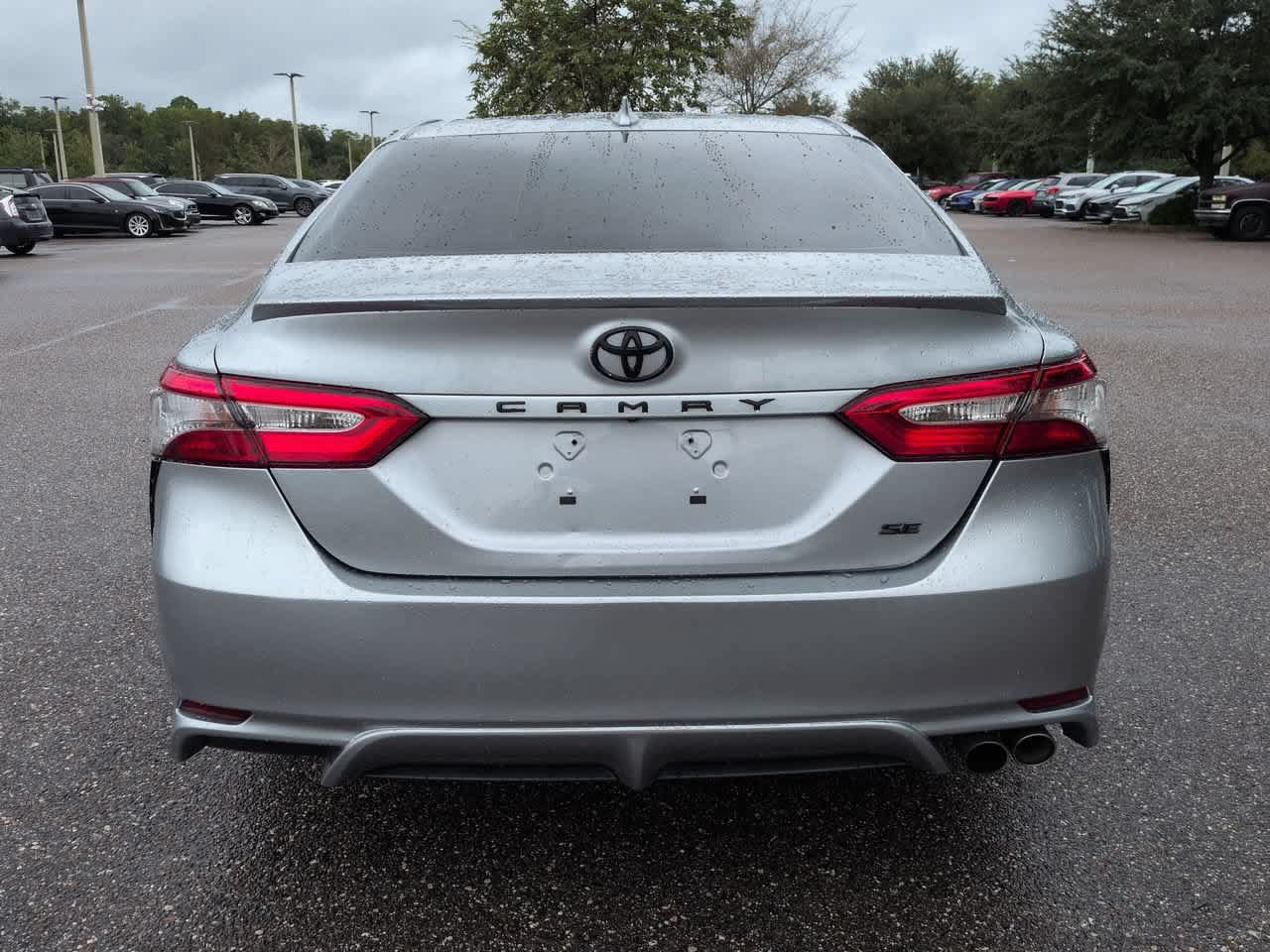 Used 2019 Toyota Camry SE FWD image 5