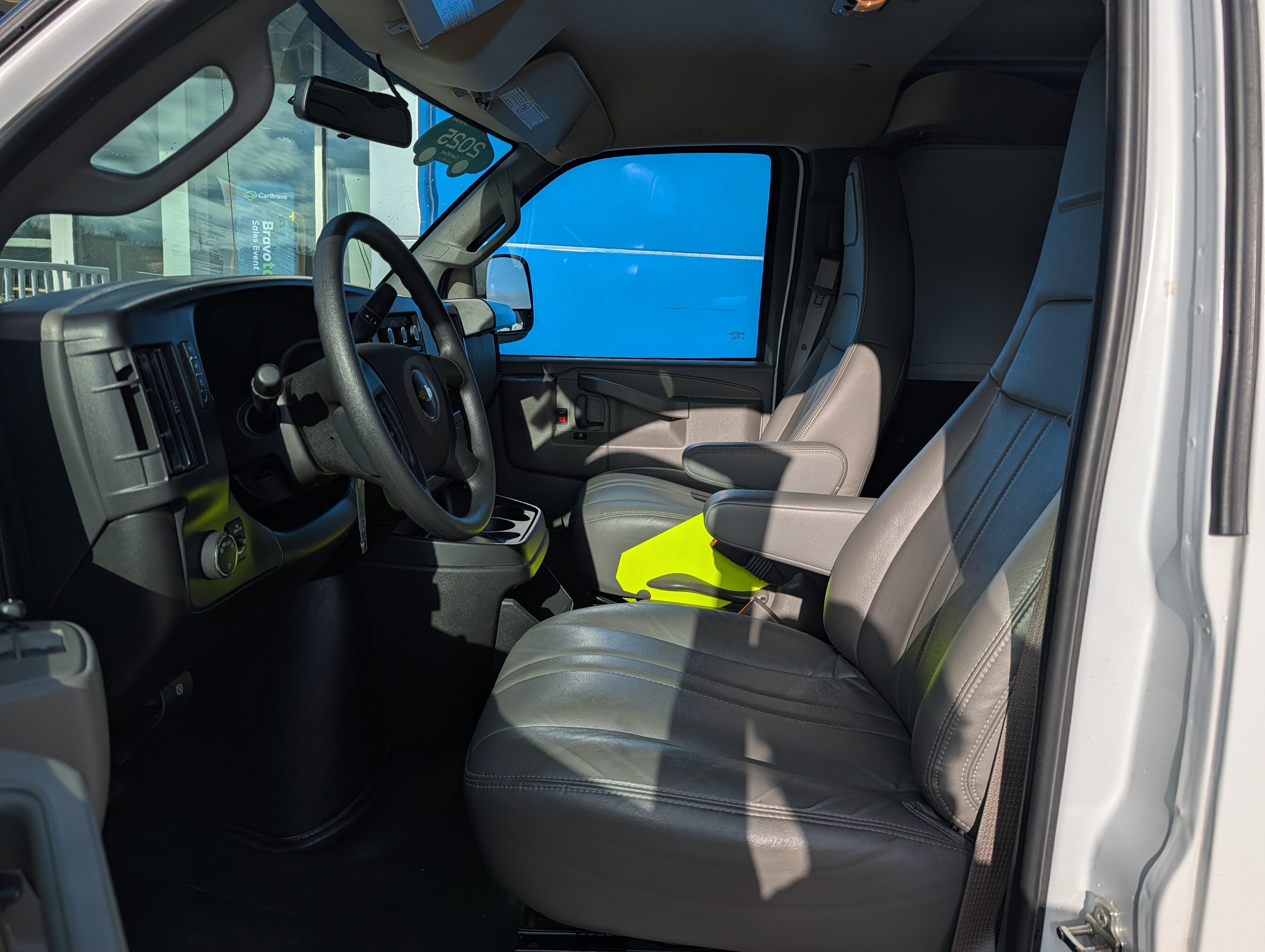 Certified 2025 Chevrolet Express 2500 w/ Driver Convenience Package RWD image 8