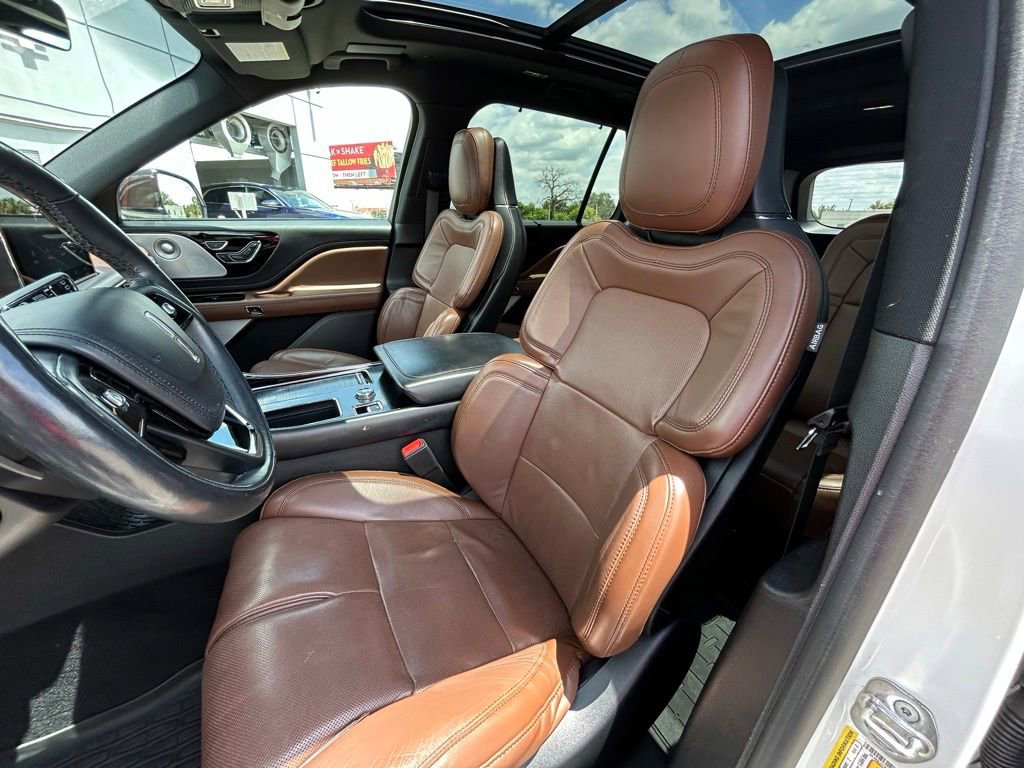Used 2021 Lincoln Aviator Reserve w/ Equipment Group 202A AWD/4WD image 17