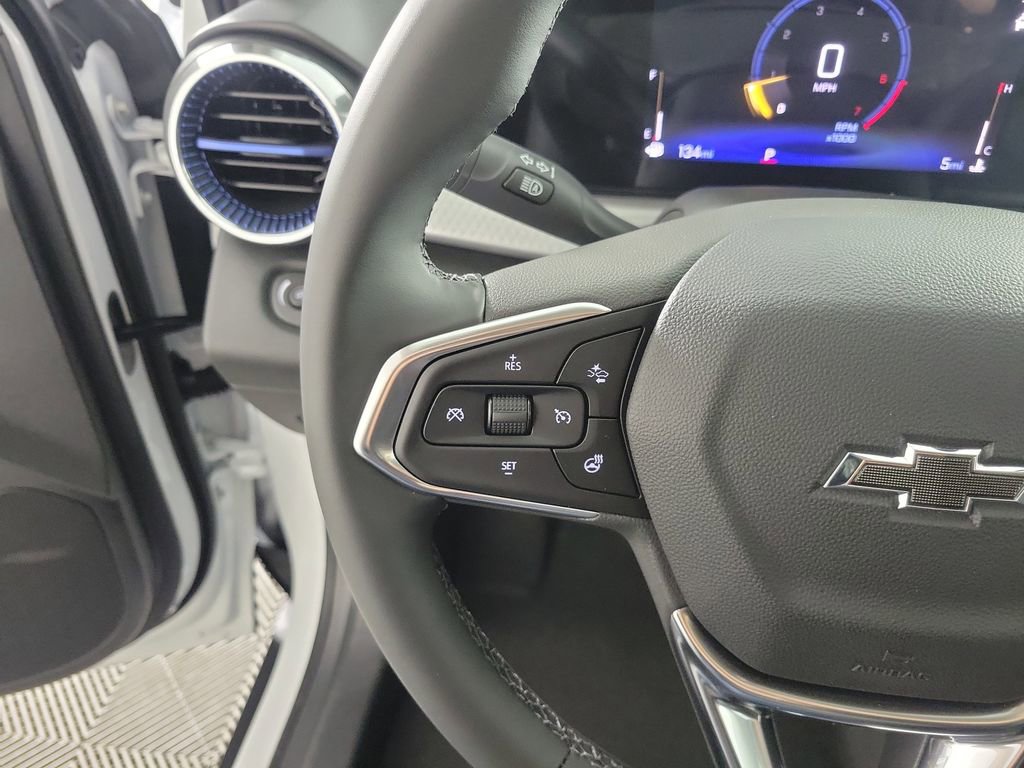 New 2026 Chevrolet Trax LT w/ Midnight Edition image 23