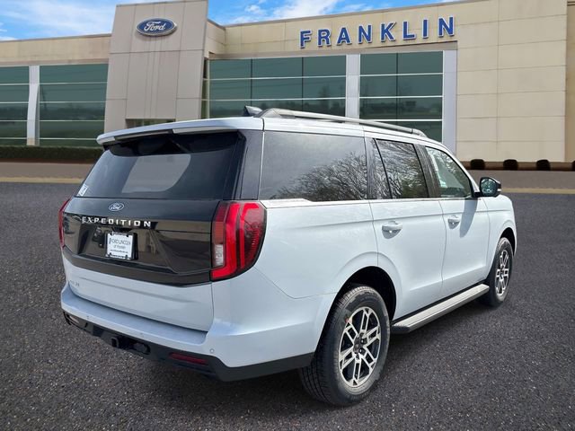 New 2026 Ford Expedition Active RWD image 7