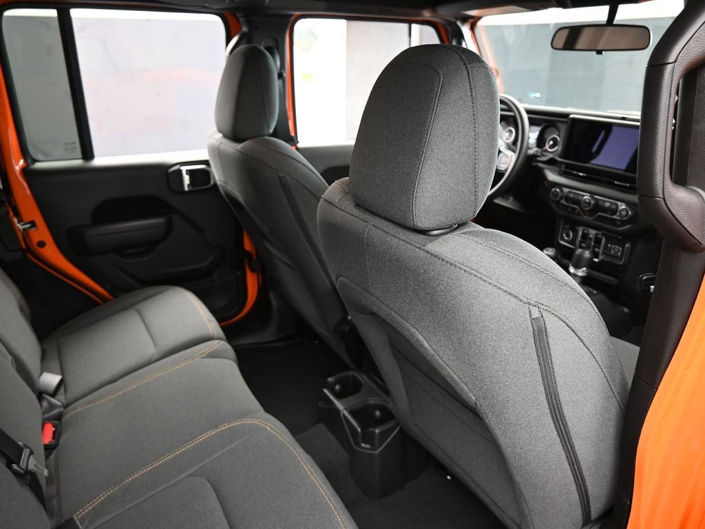 Used 2025 Jeep Wrangler Sport image 42