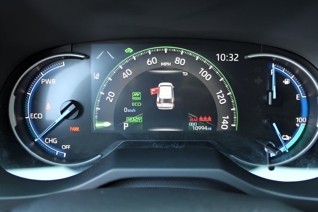 Used 2023 Toyota RAV4 SE w/ Weather & Moonroof Package image 11