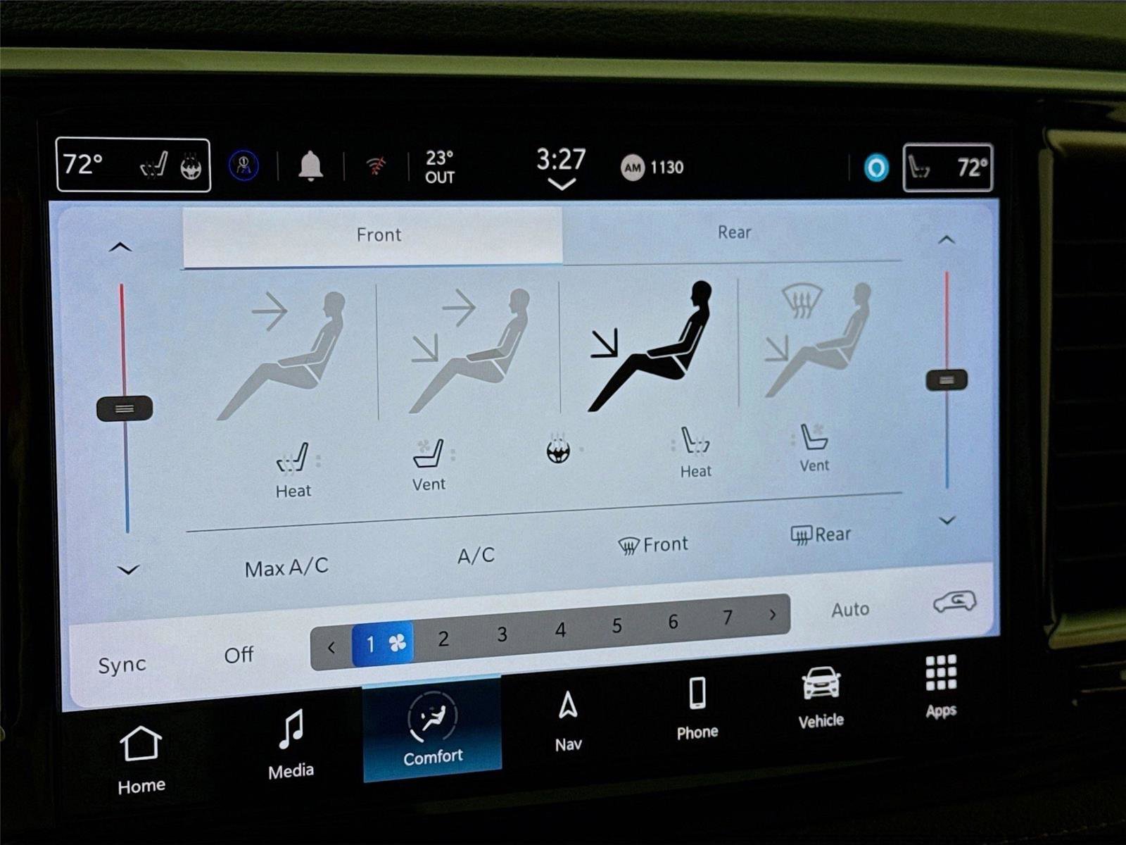 Used 2023 Chrysler Pacifica Pinnacle image 15