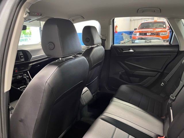 Used 2024 Volkswagen Jetta SE image 17