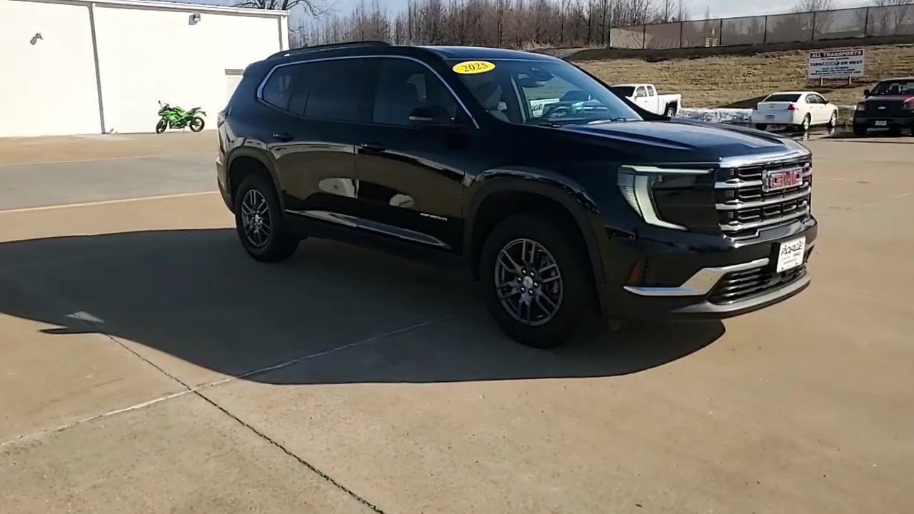 Used 2025 GMC Acadia Elevation AWD/4WD image 2