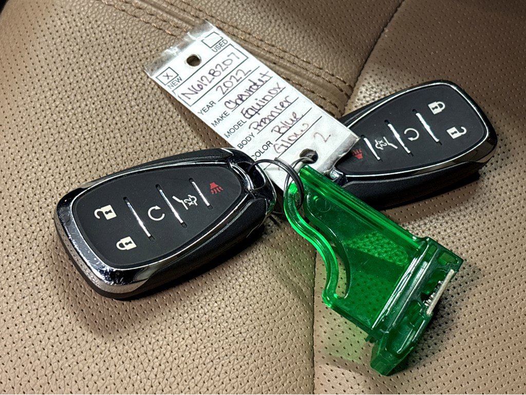 Used 2022 Chevrolet Equinox Premier image 24
