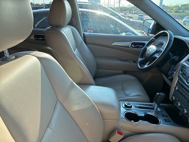 Used 2019 Nissan Pathfinder SL image 6