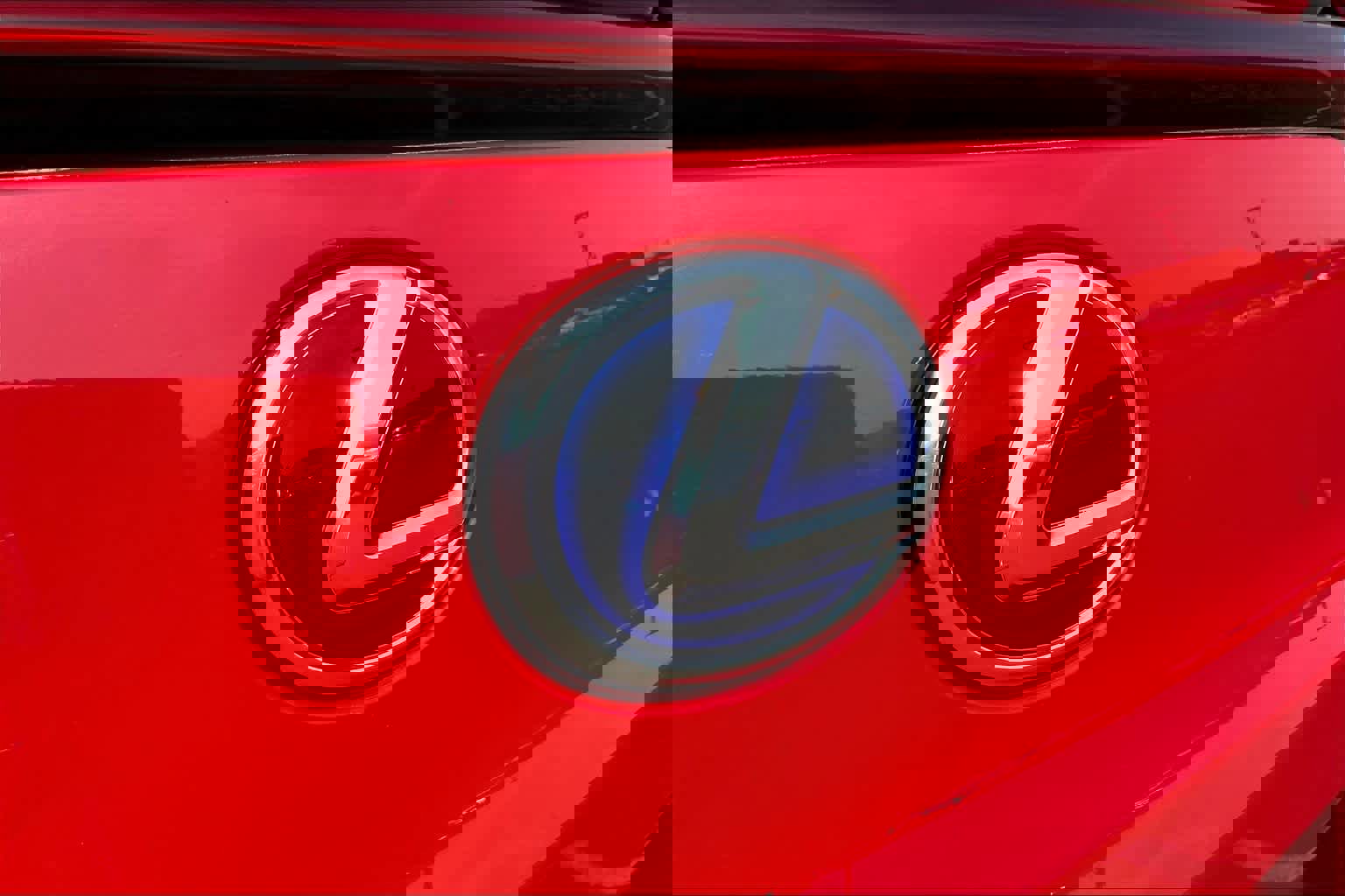 Used 2019 Lexus UX 250h w/ Premium Package image 10