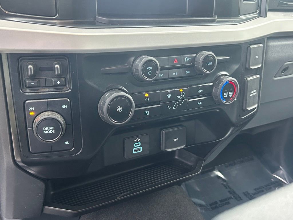 Used 2025 Ford F250 XLT image 38