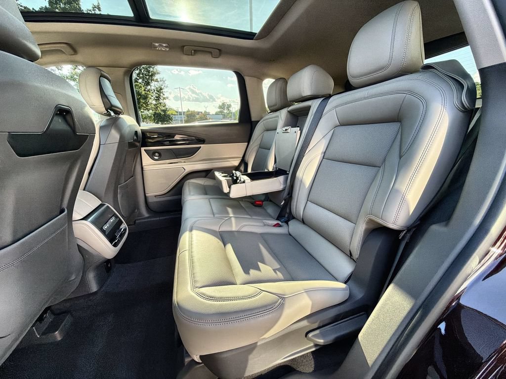 Used 2024 Lincoln Nautilus Premier w/ Equipment Group 102A AWD/4WD image 27