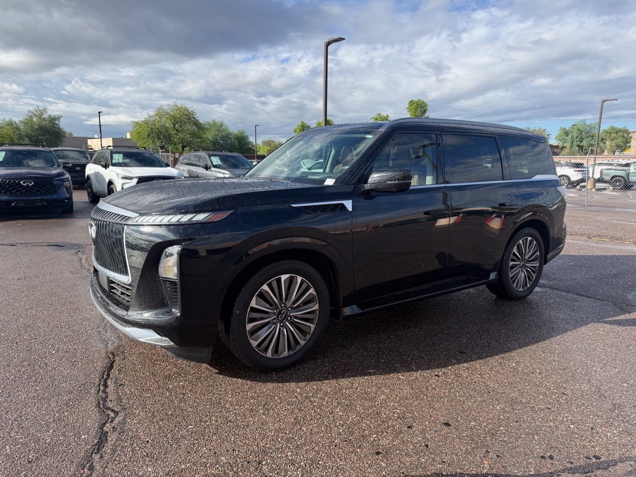 Used 2025 INFINITI QX80 Sensory