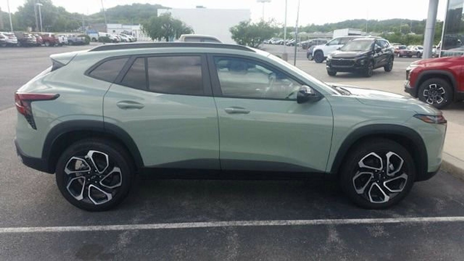 Used 2024 Chevrolet Trax RS w/ Driver Confidence Package FWD image 10
