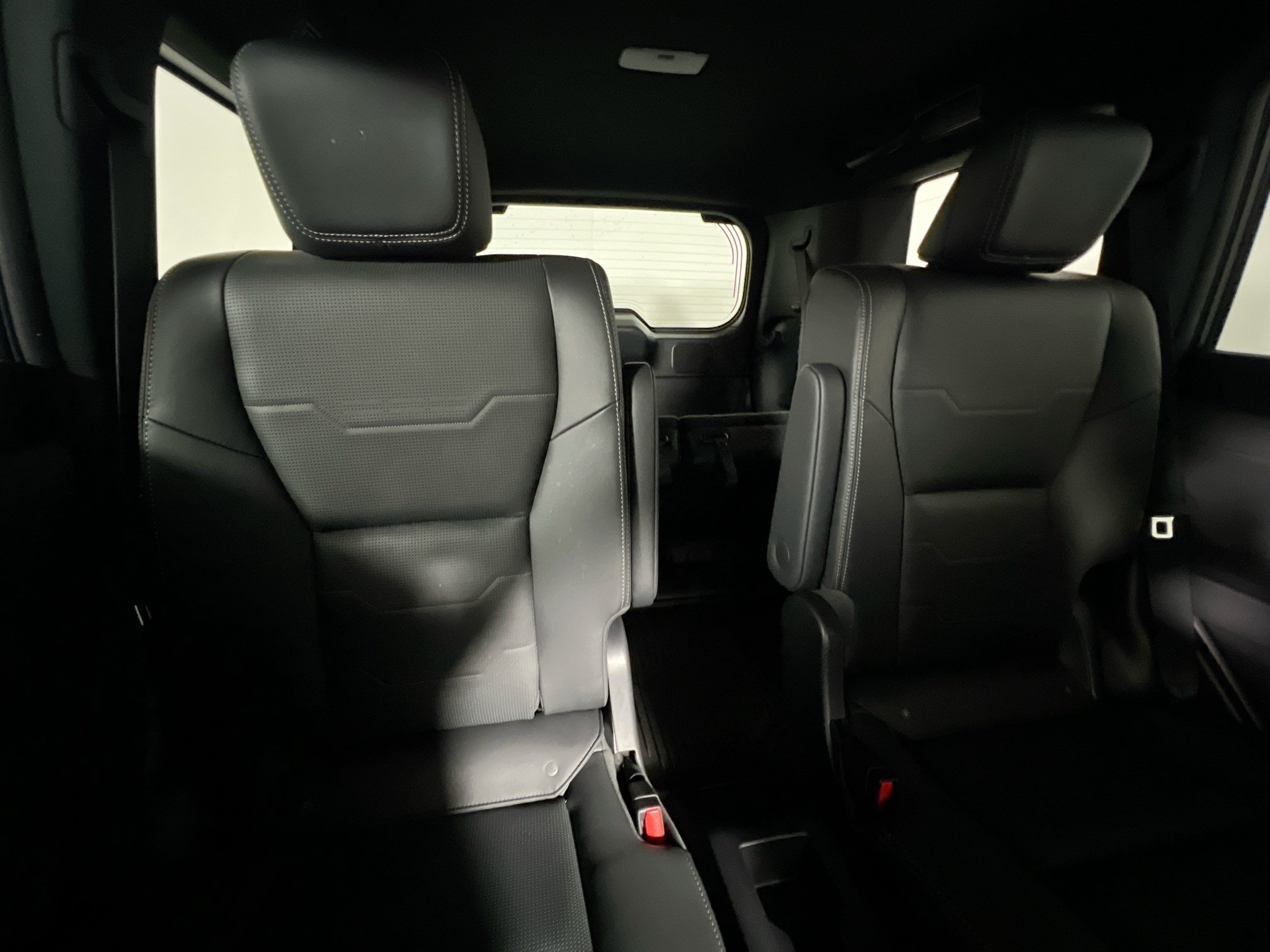 Used 2024 Lexus GX 550 w/ Accessory Package (2T) AWD/4WD image 33