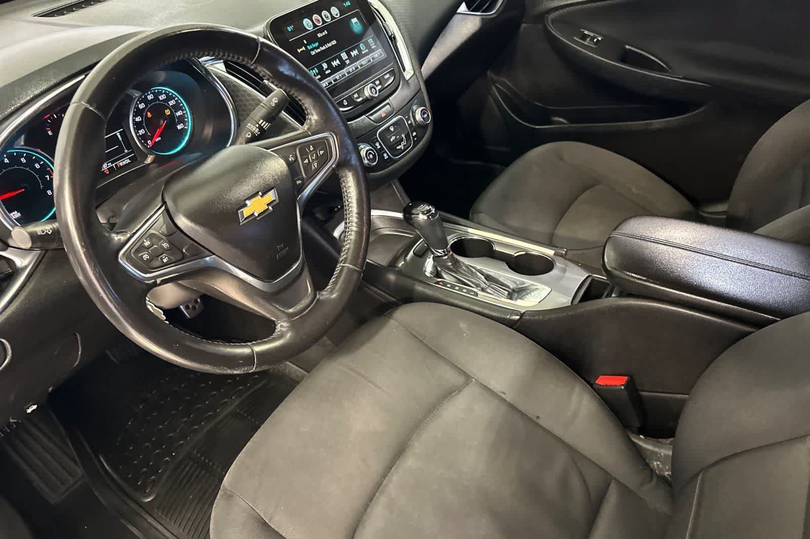 Used 2016 Chevrolet Malibu LT FWD image 15