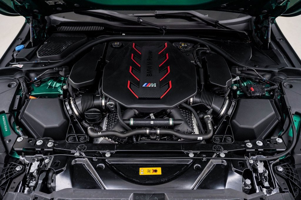 Used 2025 BMW M5 w/ Carbon Package image 33