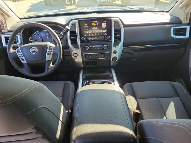 Used 2021 Nissan Titan SV w/ SV Convenience Package image 19