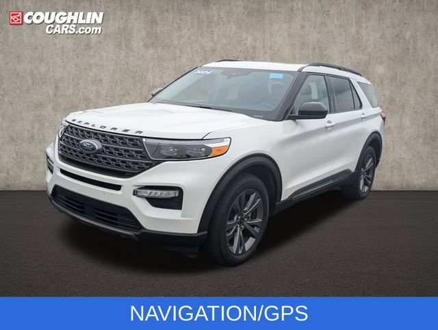 Used 2024 Ford Explorer XLT w/ Equipment Group 202A AWD/4WD image 4