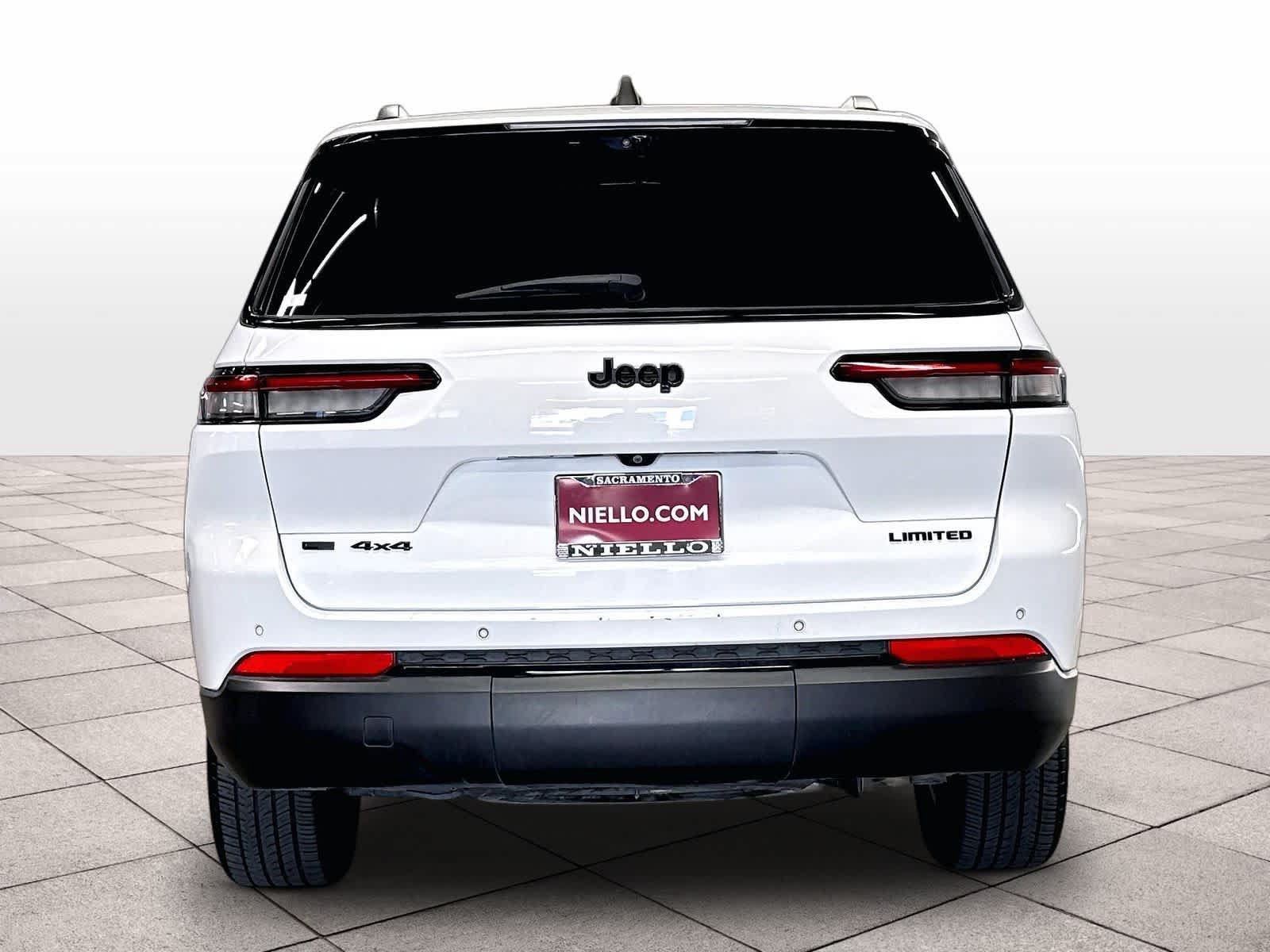 Used 2023 Jeep Grand Cherokee L Limited w/ Luxury Tech Group II AWD/4WD image 7