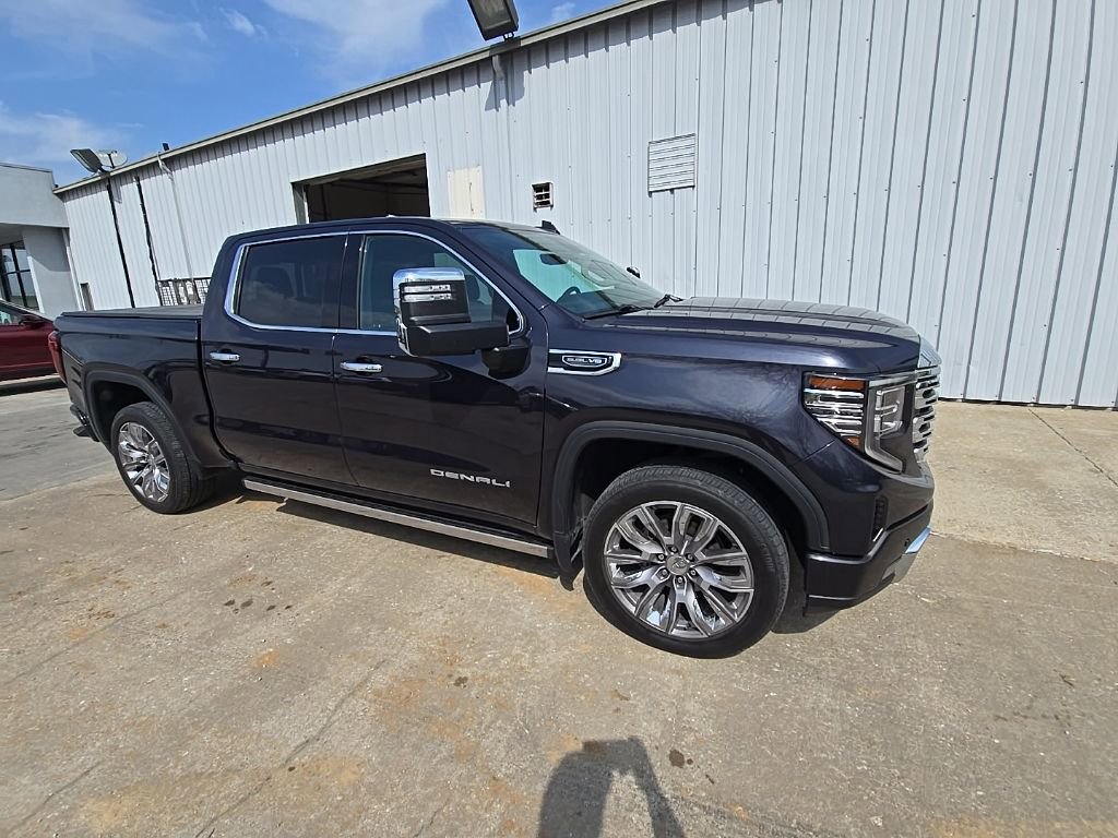 Used 2024 GMC Sierra 1500 Denali w/ Denali Reserve Package AWD/4WD image 10