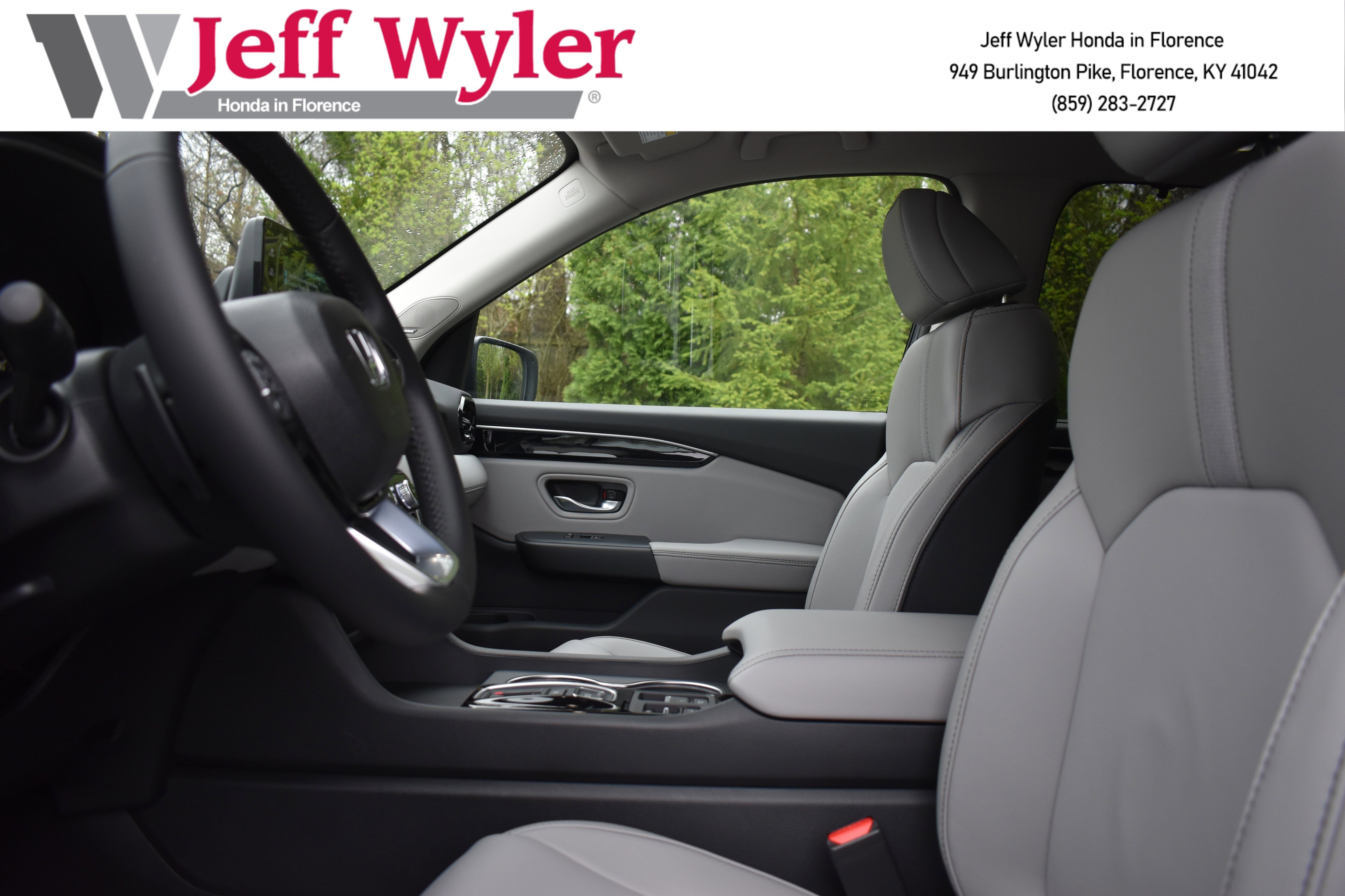 New 2025 Honda Pilot Touring image 13