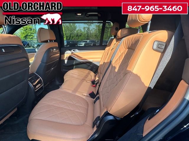 Used 2023 BMW X7 xDrive40i AWD/4WD image 14