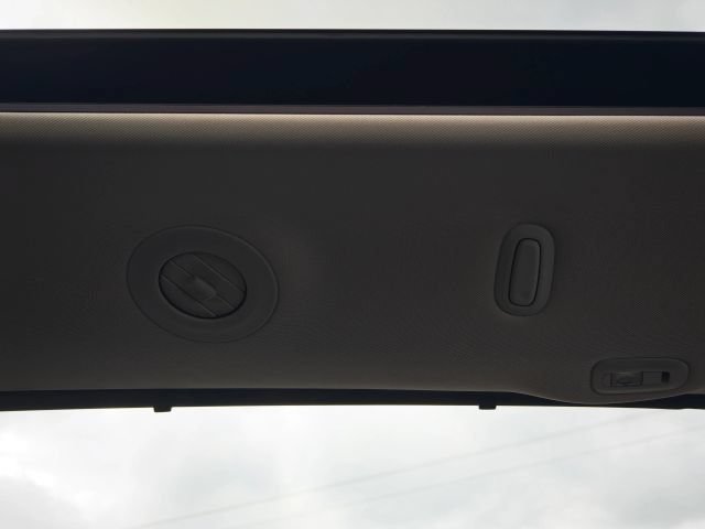 Used 2021 Chrysler Pacifica Limited FWD image 46