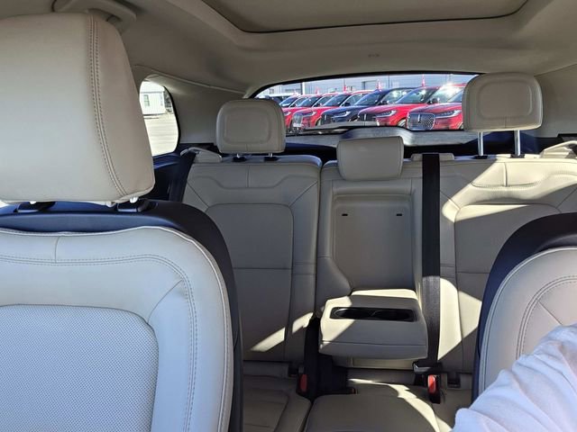 New 2026 Lincoln Corsair Premiere image 15