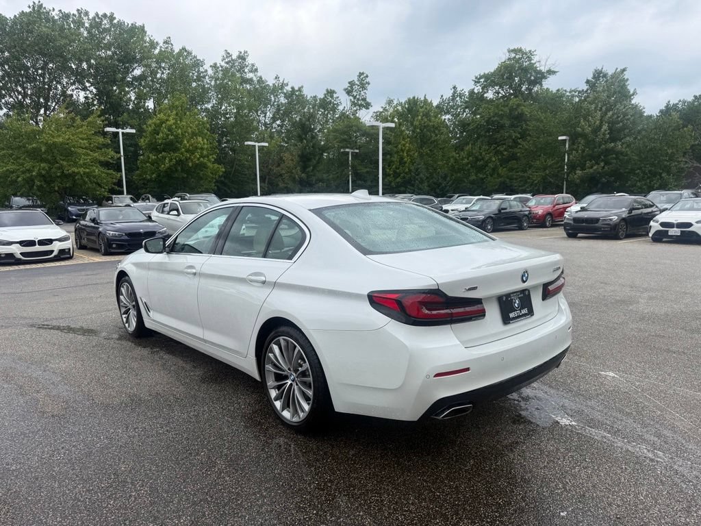 Used 2023 BMW 530i xDrive w/ Premium Package AWD/4WD image 3