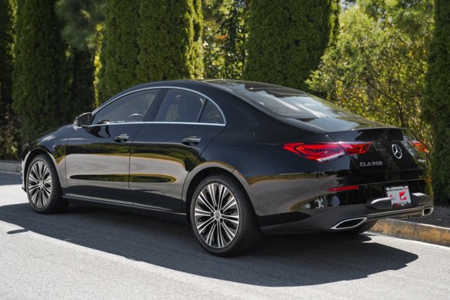 Used 2023 Mercedes-Benz CLA 250 4MATIC w/ Premium Package image 13
