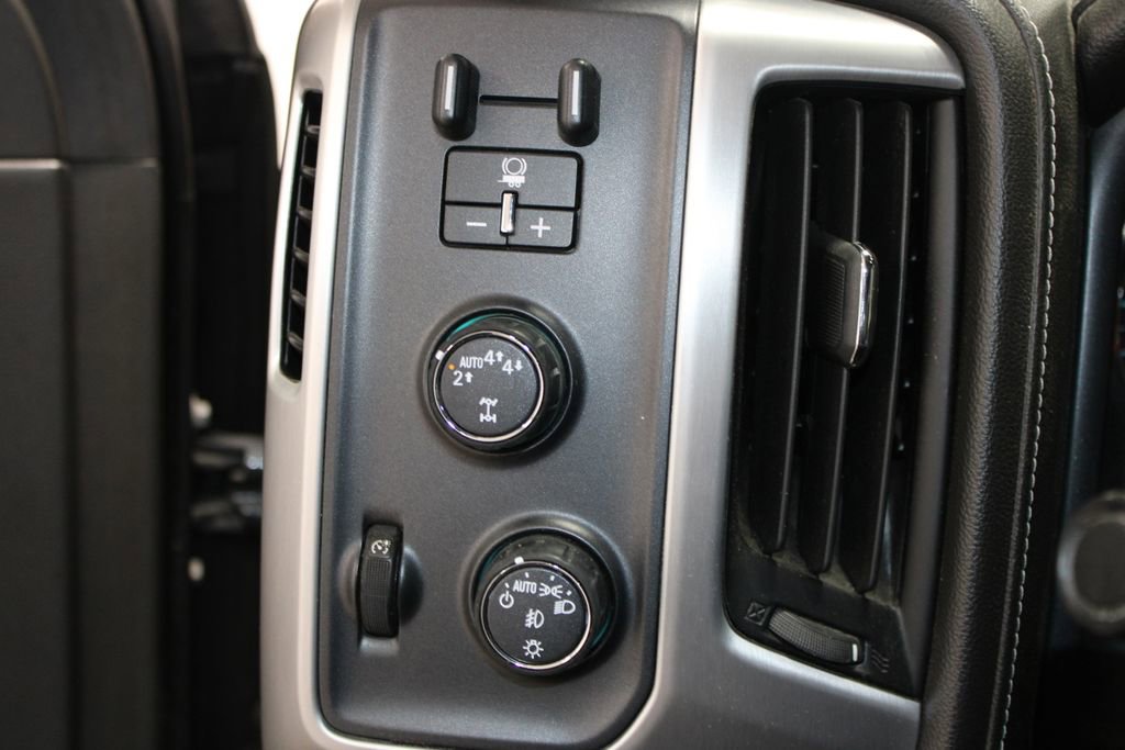 Used 2017 GMC Sierra 1500 SLT w/ SLT Premium Package AWD/4WD image 44