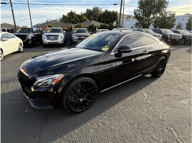 Used 2018 Mercedes-Benz C 300 Coupe image 3