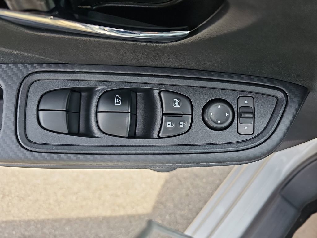 New 2025 Nissan Versa SV w/ Trunk Package FWD image 30