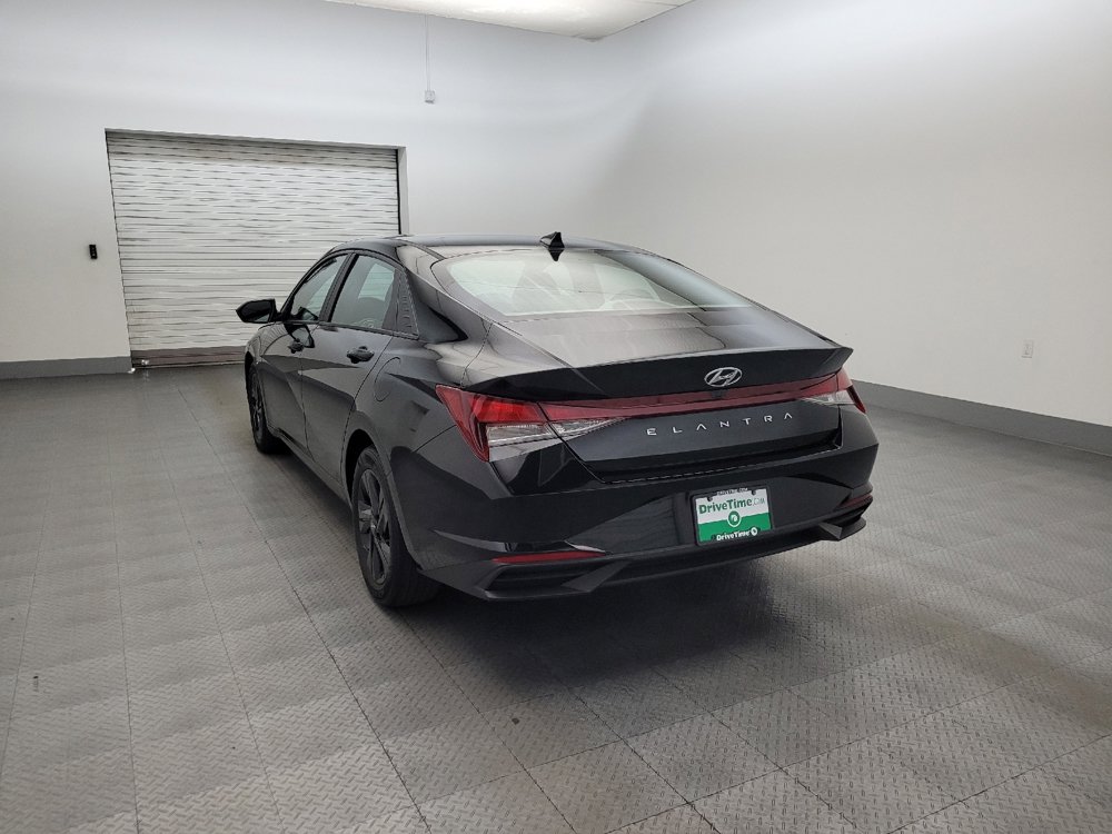 Used 2023 Hyundai Elantra SEL FWD image 5