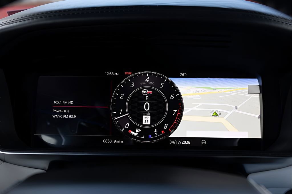 Used 2020 Land Rover Range Rover Sport SVR image 22