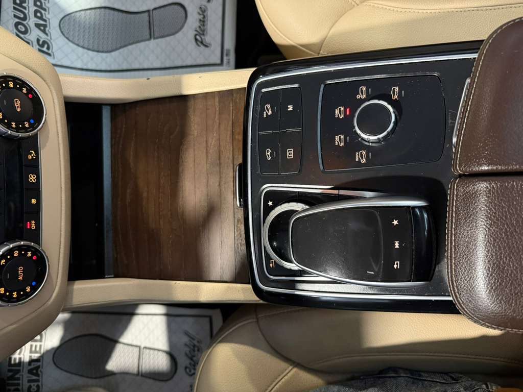 Used 2019 Mercedes-Benz GLS 450 4MATIC image 19