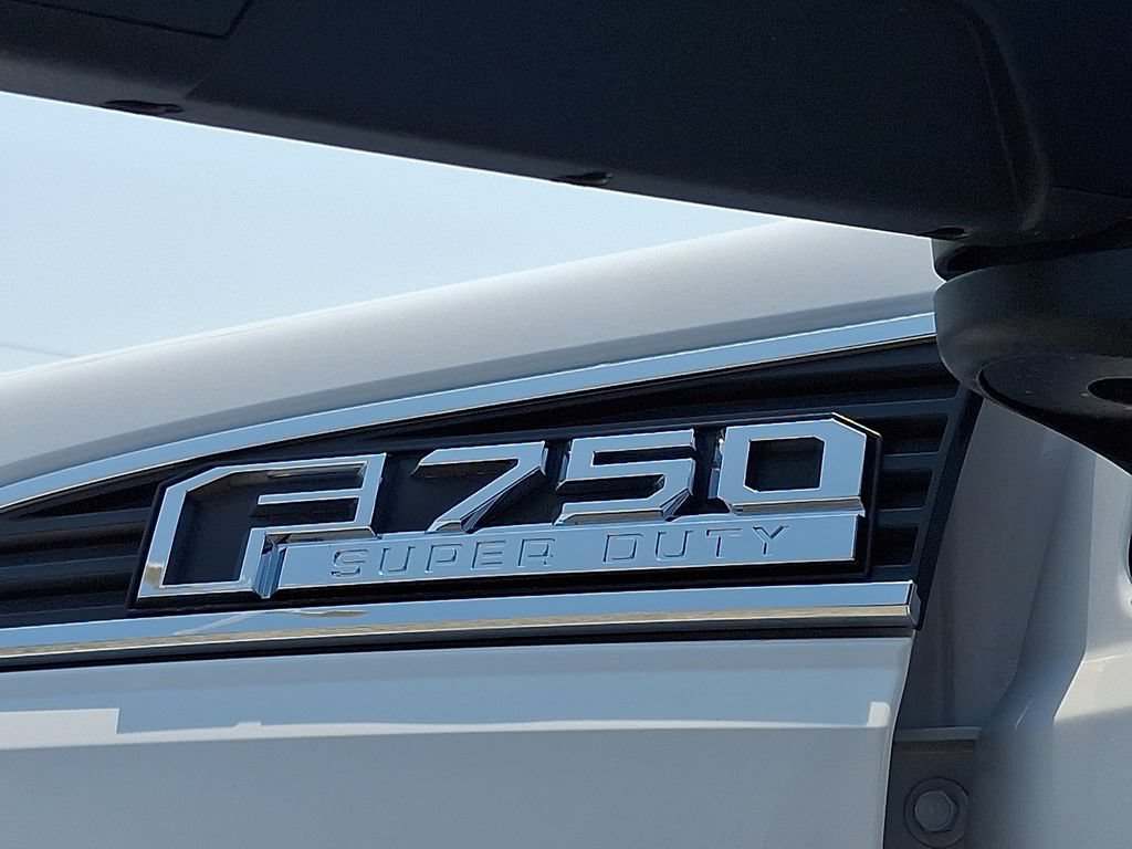New 2027 Ford F750 2WD Regular Cab Super Duty image 21