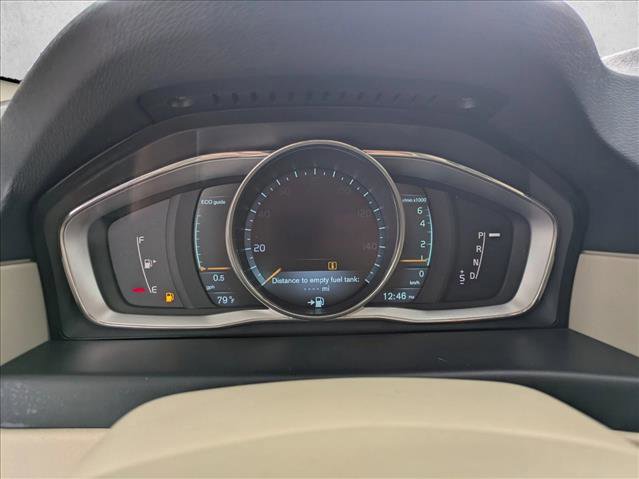 Used 2015 Volvo XC70 T6 Premier Plus image 11