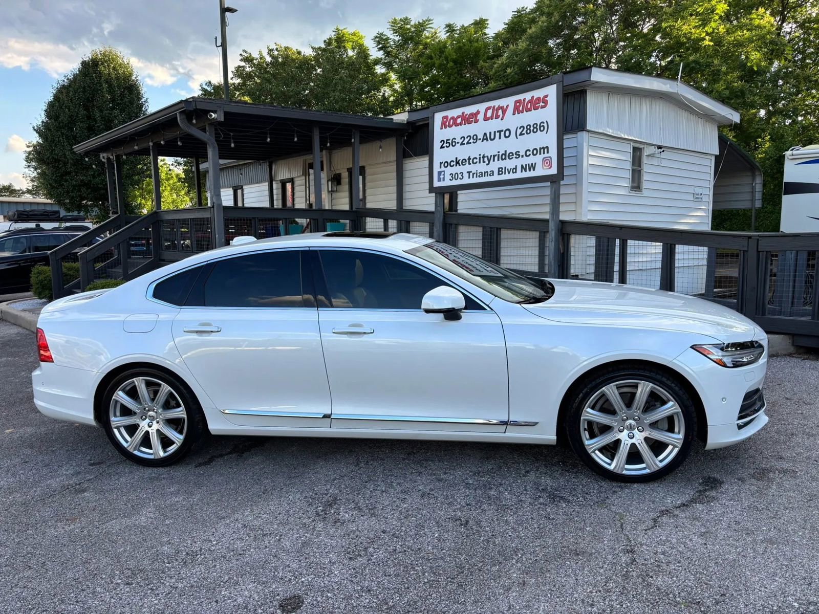 Used 2017 Volvo S90 T6 Inscription w/ Vision Package AWD/4WD image 1