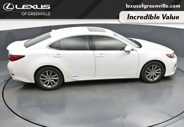 Used 2017 Lexus ES 300h w/ Luxury Package FWD image 20