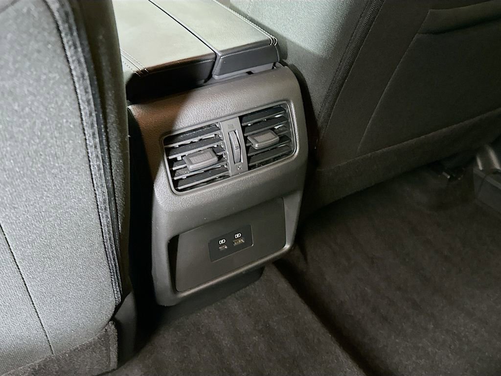 Certified 2023 Nissan Rogue SV image 28