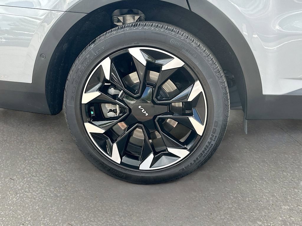 Certified 2024 Kia Sorento SX image 32