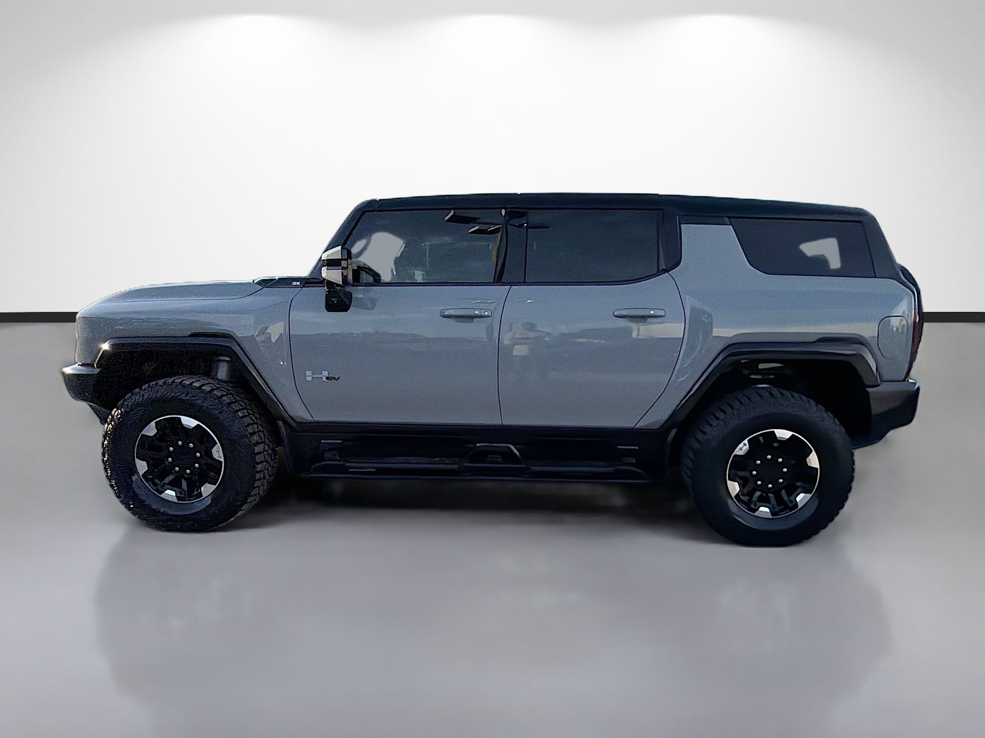 Used 2025 GMC Hummer EV 3X w/ Extreme Off-Road Package AWD/4WD image 2