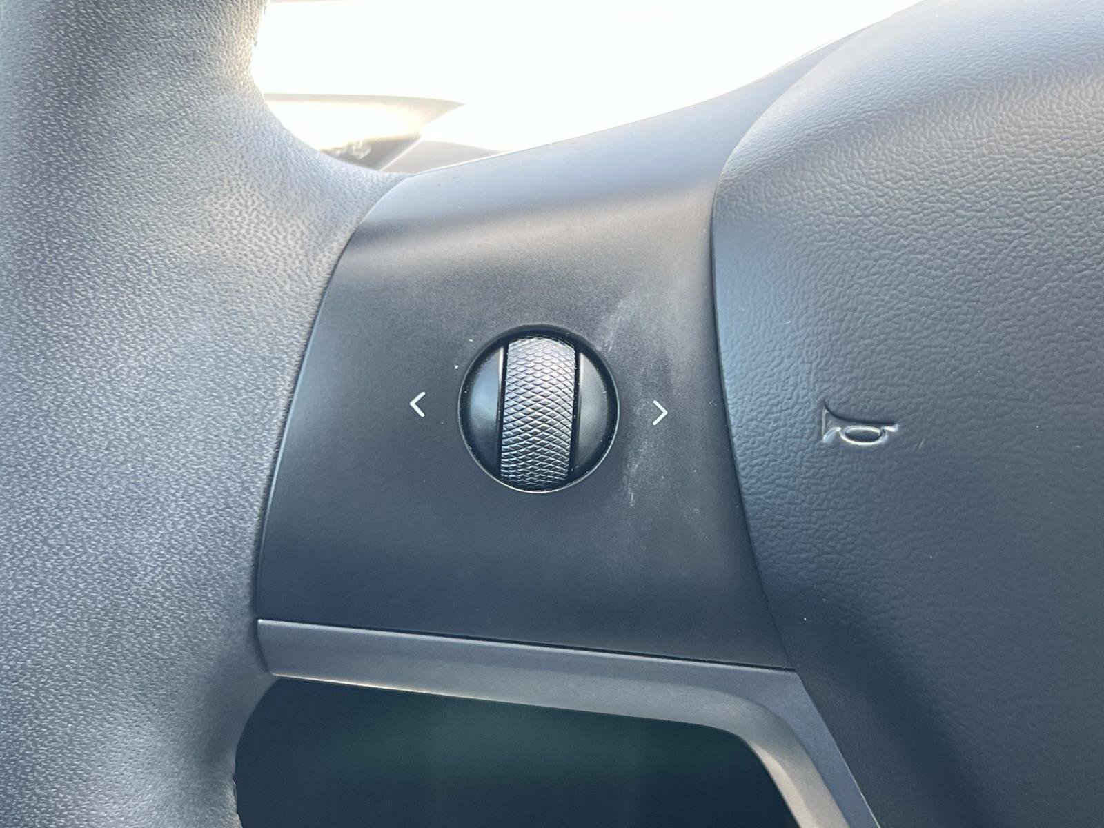 Used 2023 Tesla Model 3 Standard Range RWD image 9