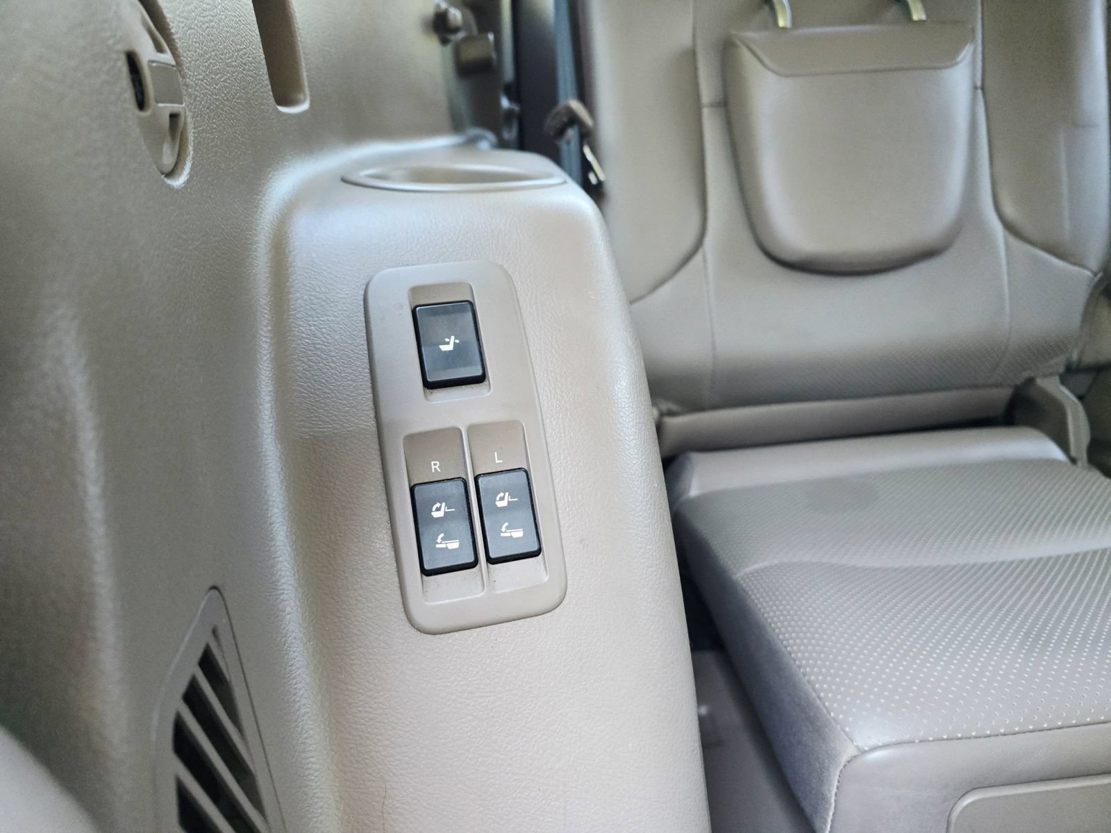 Used 2011 Lexus GX 460 Premium AWD/4WD image 41