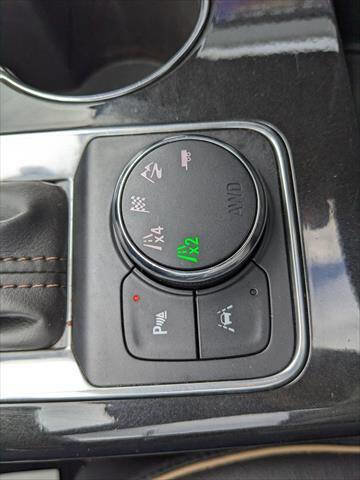 Used 2019 Chevrolet Blazer Premier w/ Sun and Wheels Package image 28