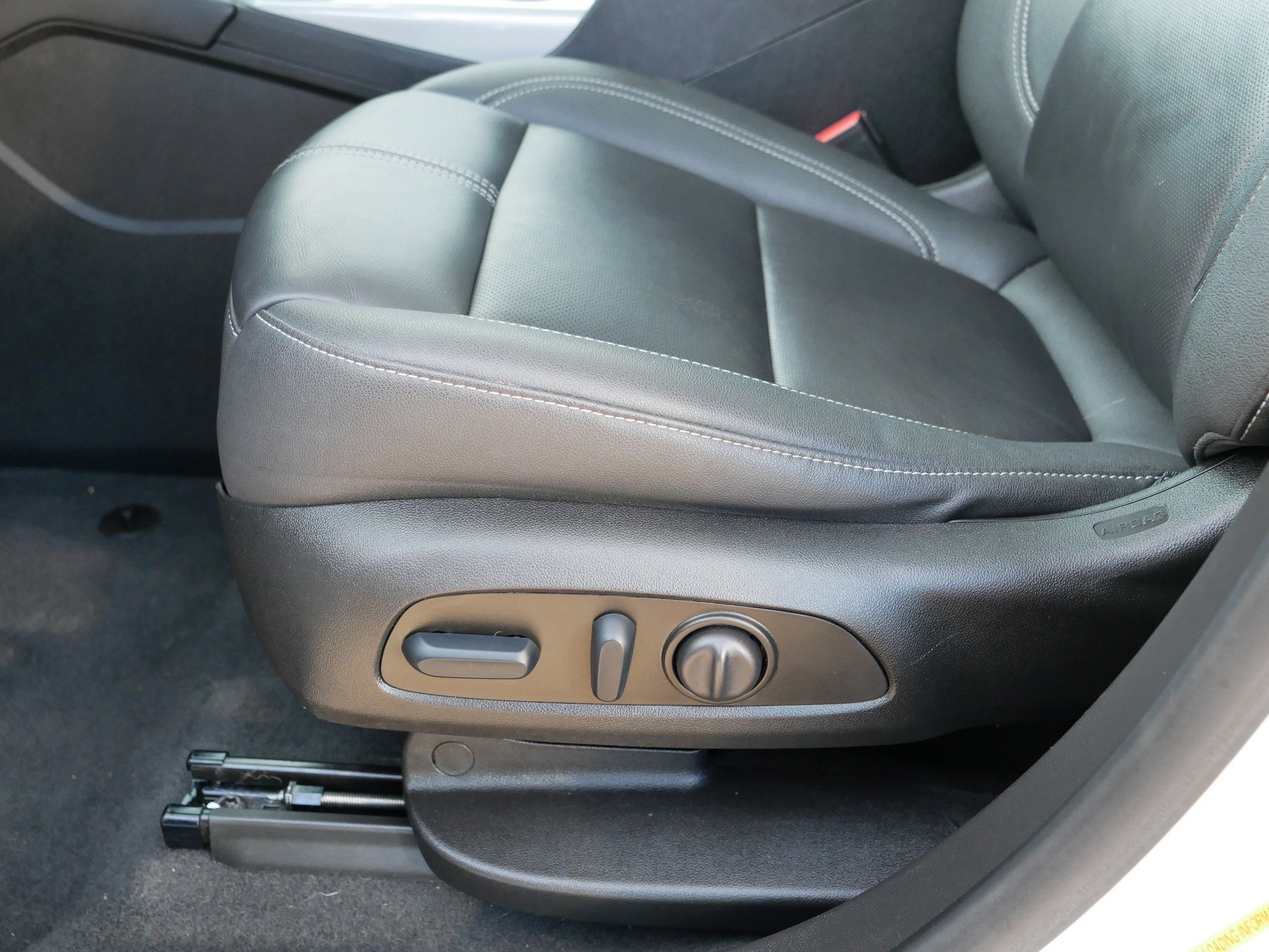 Used 2023 Chevrolet Blazer LT image 20