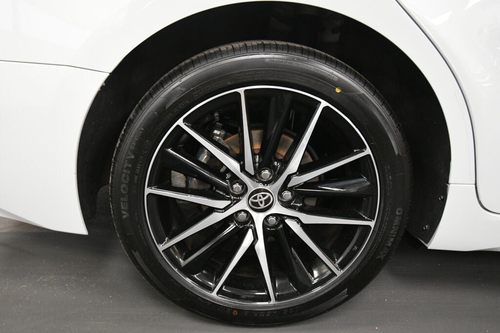 Certified 2024 Toyota Camry SE AWD/4WD image 30