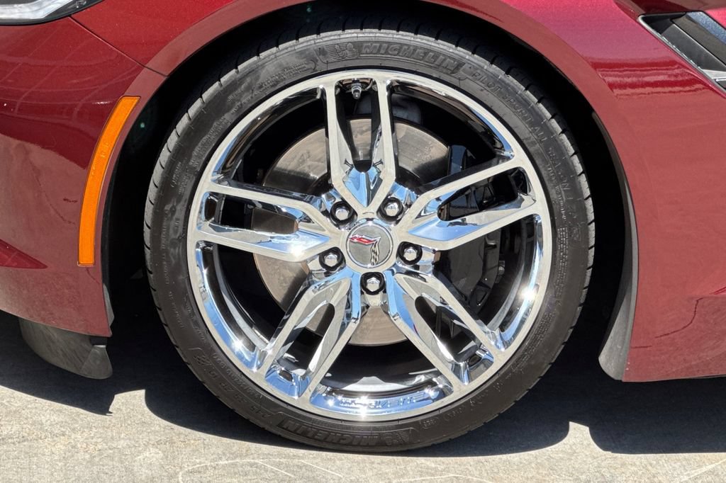Used 2017 Chevrolet Corvette Stingray Coupe RWD image 32
